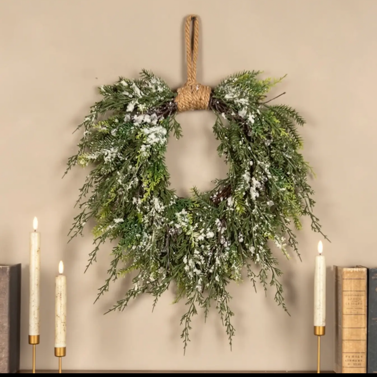 SF 16” Snowy Cedar Wreath